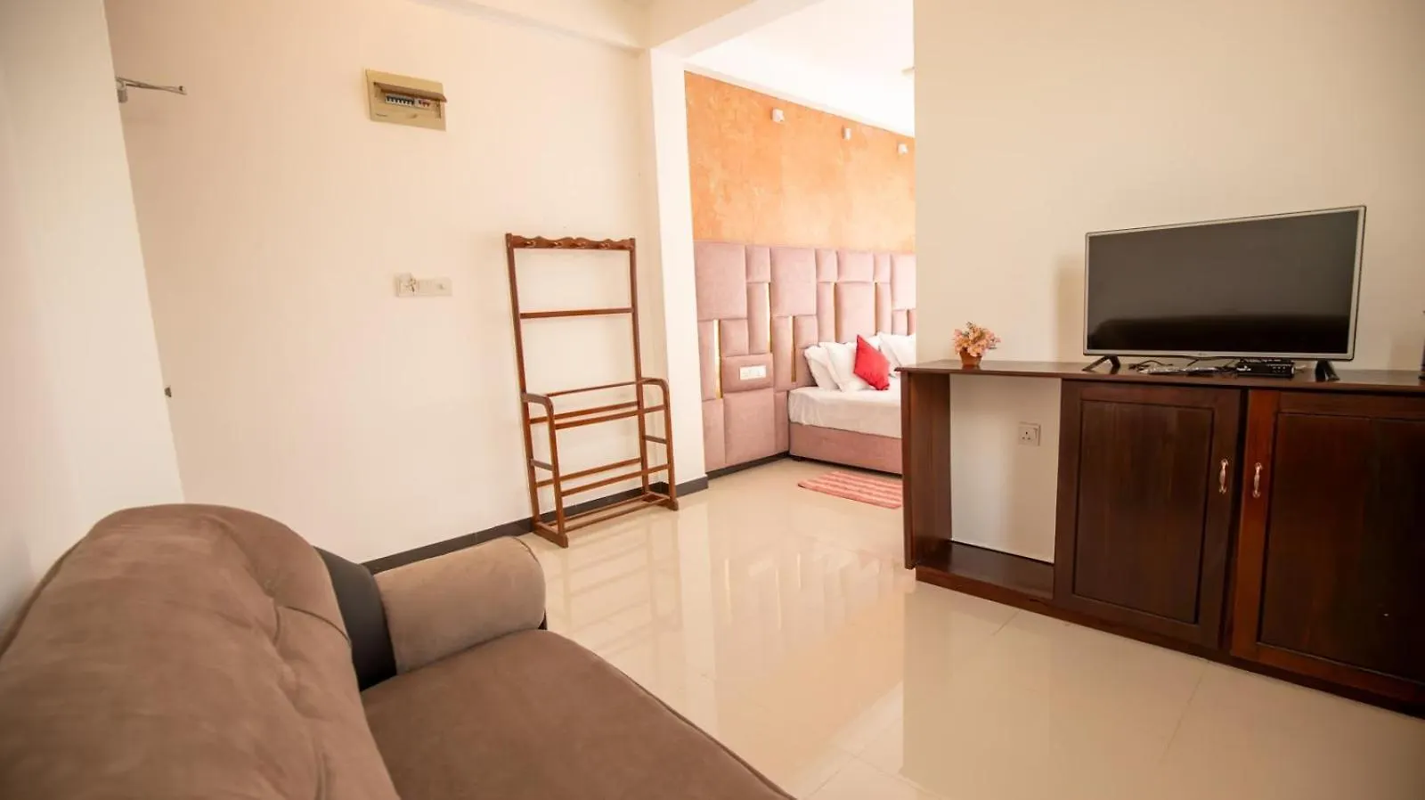 ***  Airport Transit Hotel Negombo Sri Lanka