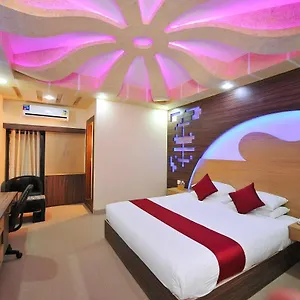 Royal Castle Hotel